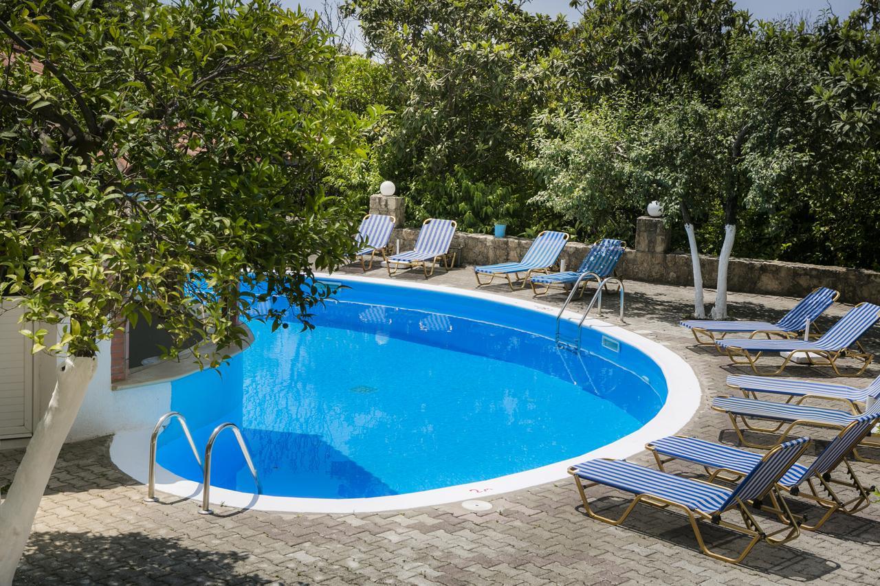 Vivian Apartments Vlachata Luaran gambar